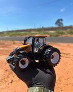 Miniatura Valtra A134 Hitech - 1/32