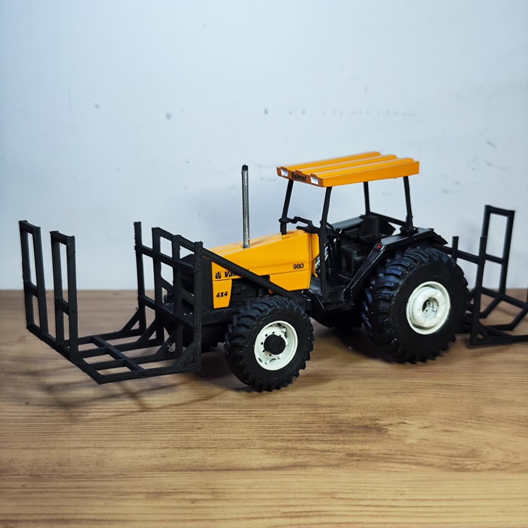 Miniatura VALMET 980 - Escala 1/32