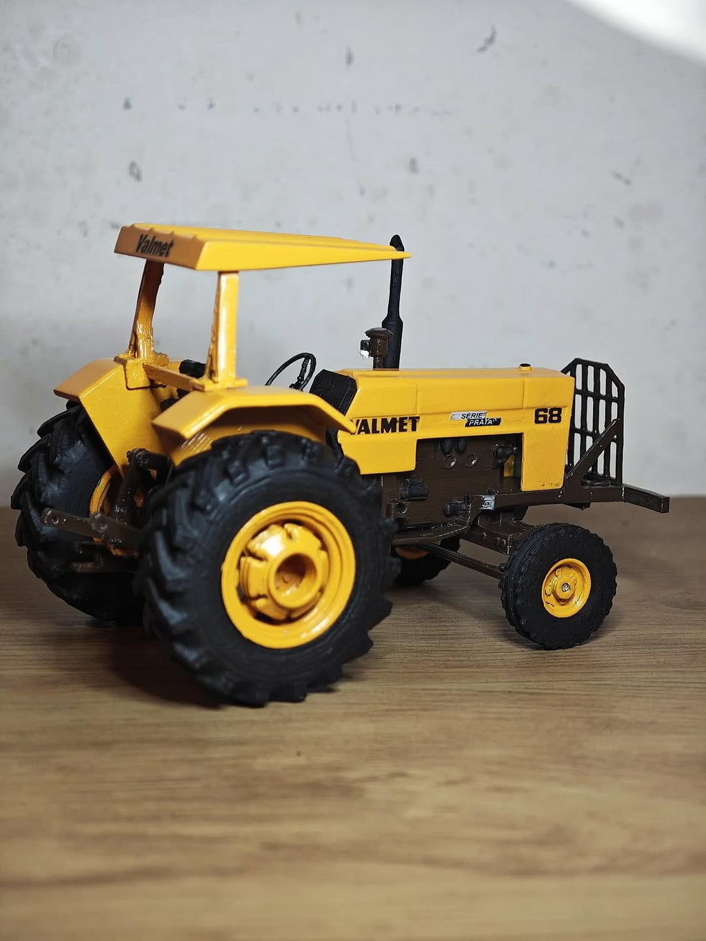 Miniatura VALMET 68 - Escala 1/32