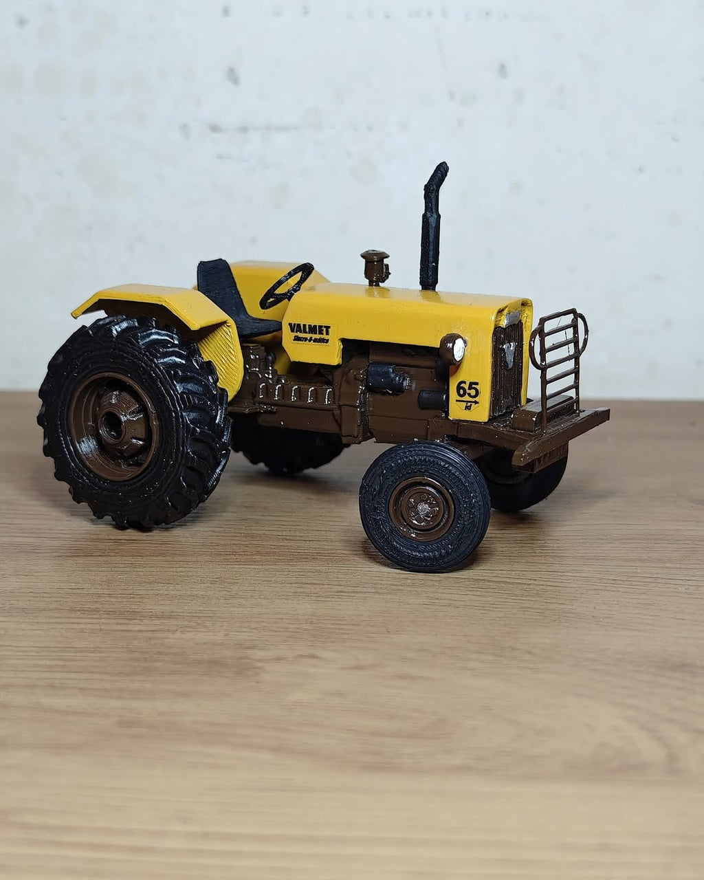 Miniatura VALMET 65 - Escala 1/32