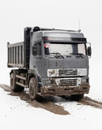 Caminhão Volvo FH12 Basculante 6x4 – Escala 1/14 (Controle Remoto)